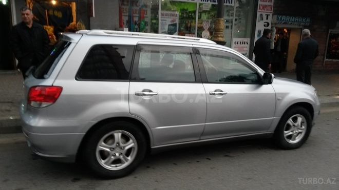 Mitsubishi Airtrek 2004, 140,000 km - 2.0 l - Bakı