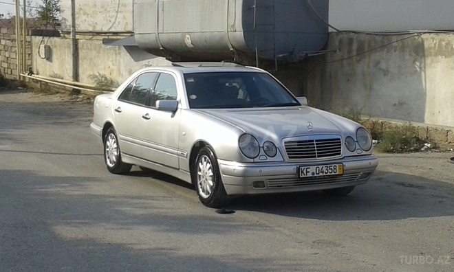 Mercedes E 240 1998, 267,001 km - 2.4 l - Bakı