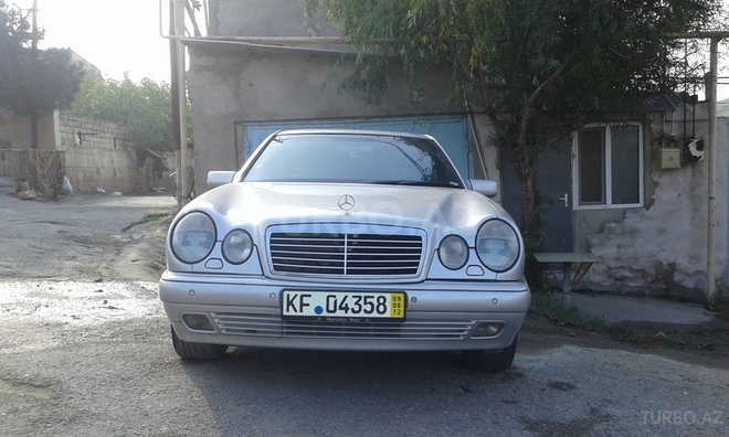 Mercedes E 240 1998, 267,001 km - 2.4 l - Bakı