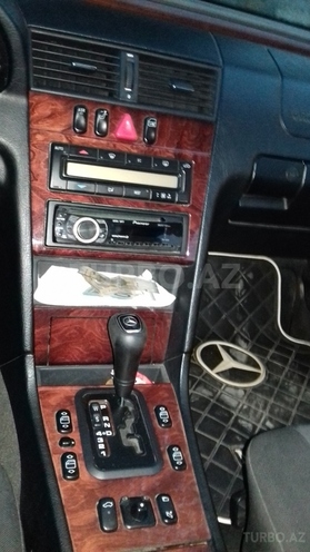 Mercedes C 200 1998, 220,000 km - 0.2 l - İmişli