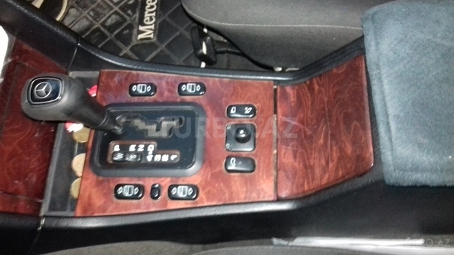 Mercedes C 200 1998, 220,000 km - 0.2 l - İmişli