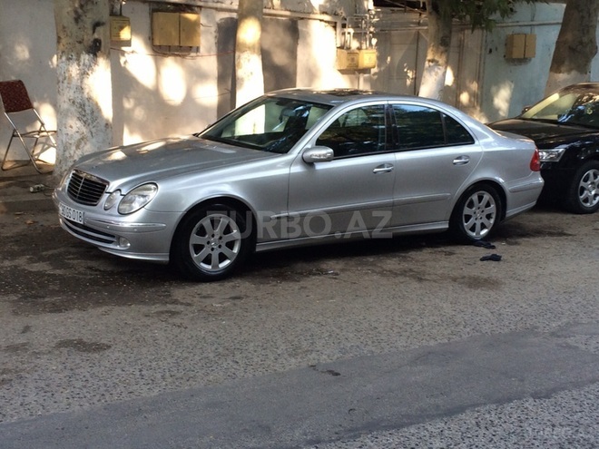 Mercedes E 320 2004, 218,000 km - 0.3 l - Bakı
