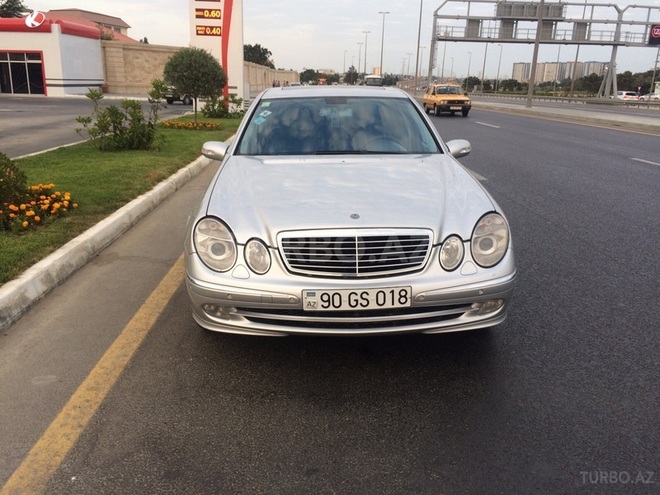 Mercedes E 320 2004, 218,000 km - 0.3 l - Bakı