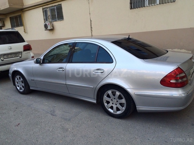 Mercedes E 320 2004, 218,000 km - 0.3 l - Bakı