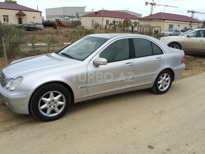 Mercedes C 200 2000, 195,000 km - 2.0 л - Bakı