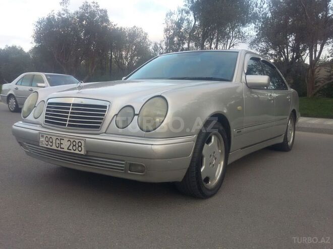 Mercedes E 220 1999, 346,000 km - 2.2 l - Bakı