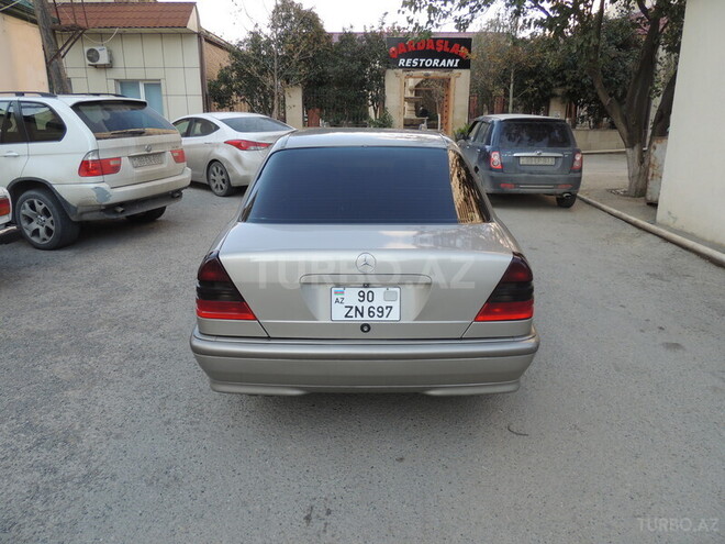 Mercedes C 230 1999, 174,000 km - 2.3 л - Bakı