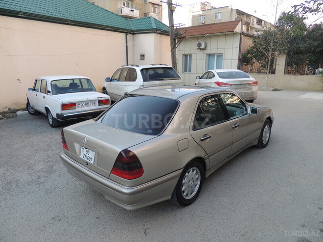 Mercedes C 230 1999, 174,000 km - 2.3 л - Bakı