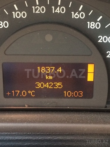 Mercedes C 270 2001, 304,000 km - 2.7 l - Bakı