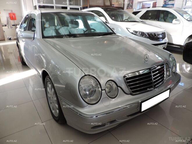 Mercedes E 240 2000, 18,700 km - 2.4 l - Bakı