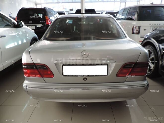 Mercedes E 240 2000, 18,700 km - 2.4 l - Bakı