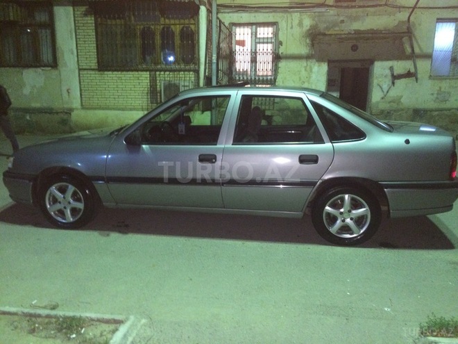 Opel Vectra 1994, 304,000 km - 2.0 l - Bakı