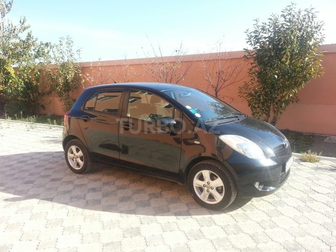 Toyota Yaris 2008, 110,000 km - 1.6 l - Bakı