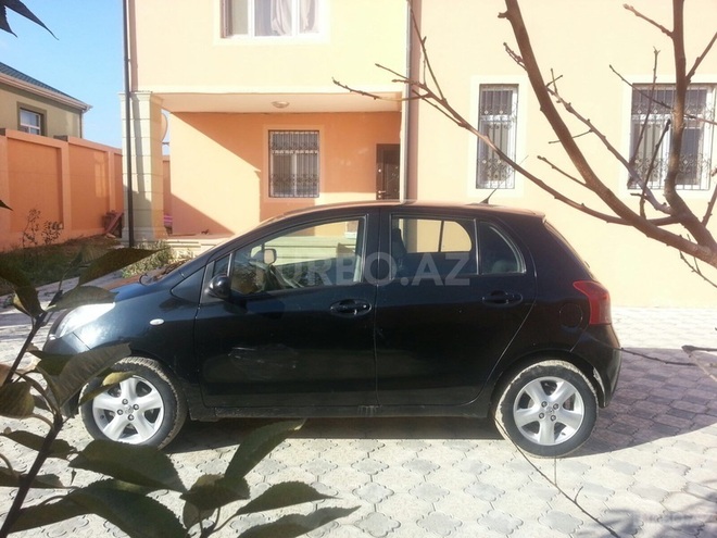 Toyota Yaris 2008, 110,000 km - 1.6 l - Bakı