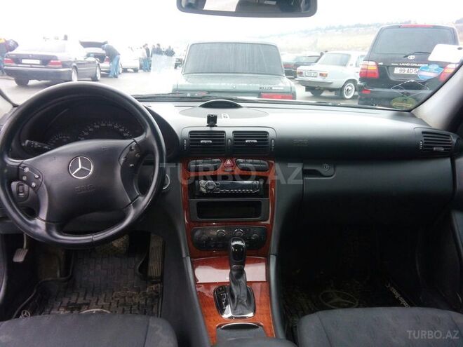 Mercedes C 200 2001, 157,600 km - 2.0 l - Bakı