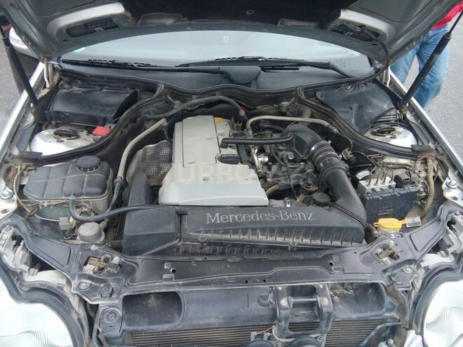 Mercedes C 200 2001, 157,600 km - 2.0 l - Bakı