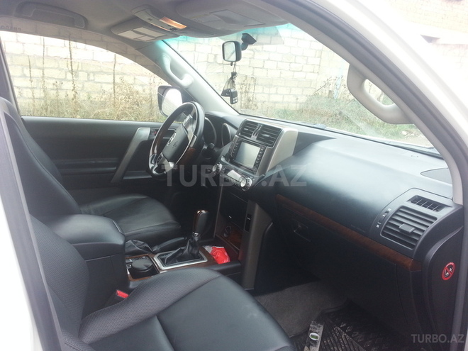 Toyota Prado 2010, 90,000 km - 2.7 l - Qusar
