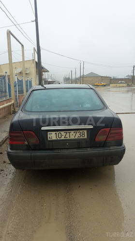 Mercedes E 220 1996, 350,000 km - 2.2 l - Bakı