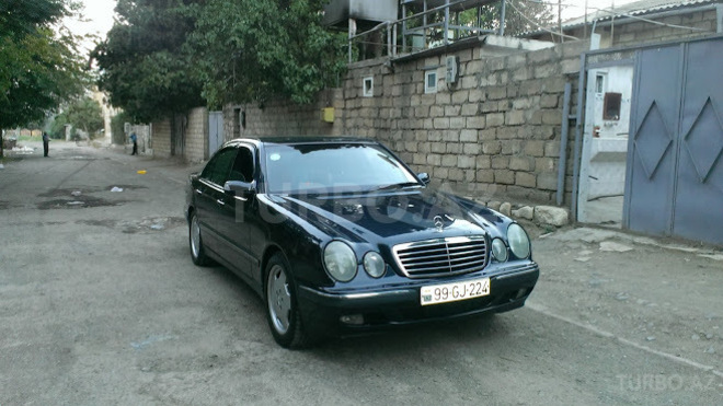 Mercedes E 220 1999, 222,000 km - 2.2 л - Gəncə