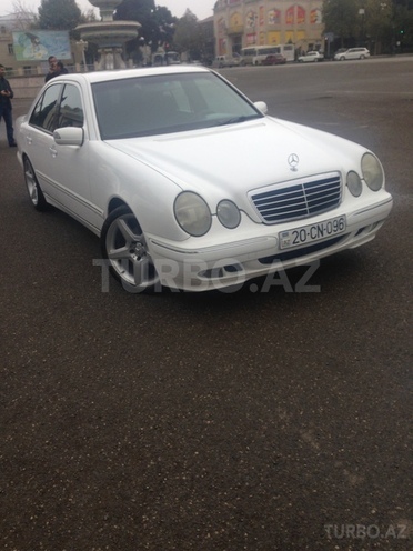 Mercedes E 240 2001, 176,549 km - 2.6 л - Gəncə