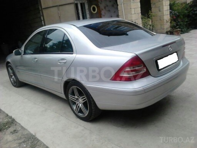 Mercedes C 200 2001, 274,152 km - 2.0 l - Xaçmaz