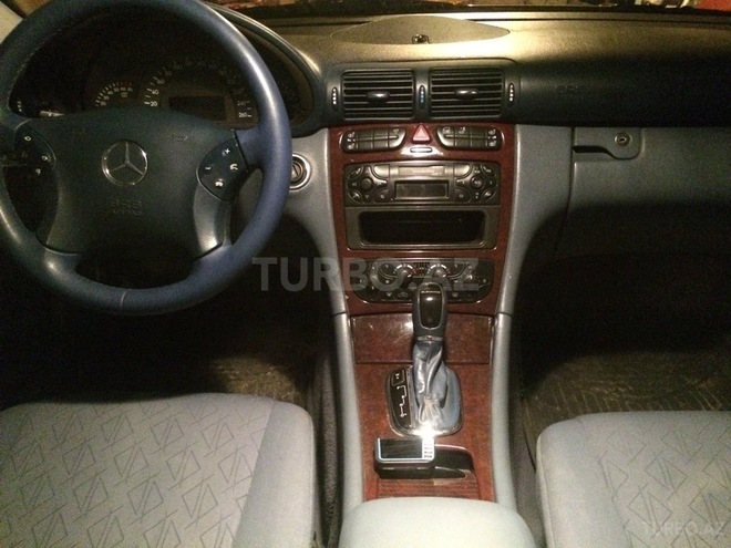 Mercedes C 200 2001, 274,152 km - 2.0 l - Xaçmaz