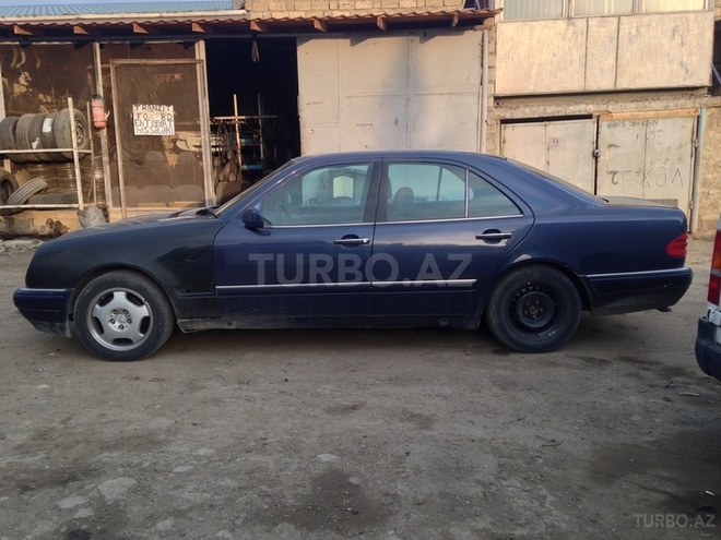 Mercedes E 230 1997, 400,000 km - 2.3 l - Bakı