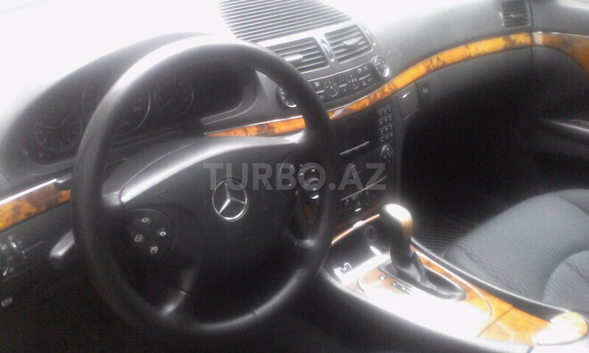 Mercedes E 240 2002, 270,000 km - 2.4 l - Bakı