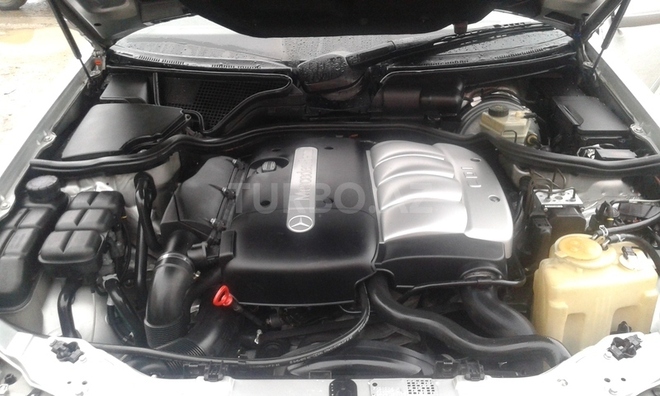 Mercedes E 220 2001, 355,000 km - 2.2 l - Bakı