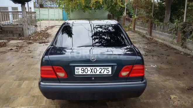 Mercedes E 230 1996, 240,000 km - 2.3 l - Bakı