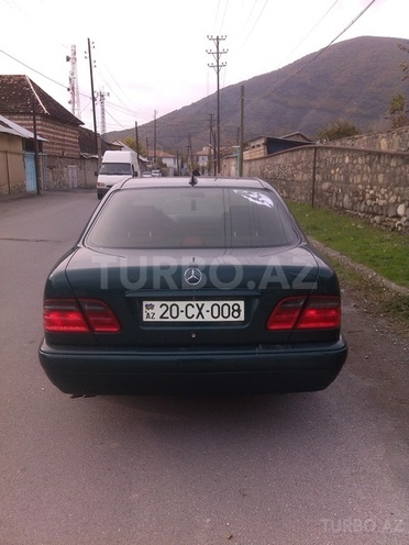 Mercedes E 240 1998, 364,000 km - 2.4 л - Bakı