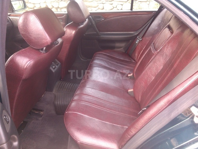 Mercedes E 240 1998, 364,000 km - 2.4 л - Bakı