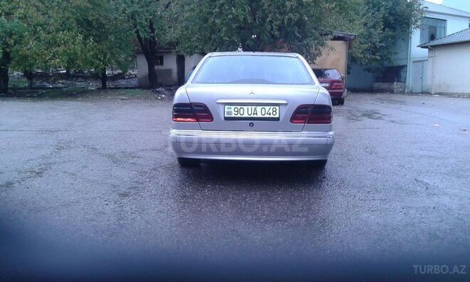 Mercedes E 220 1999, 306,125 km - 2.2 l - Bakı