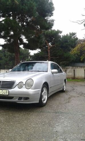 Mercedes E 220 1999, 306,125 km - 2.2 l - Bakı