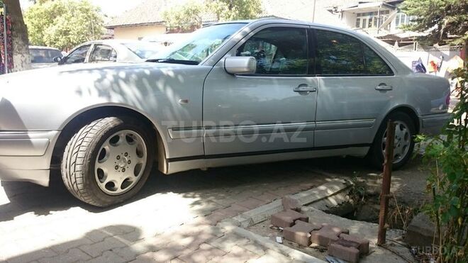 Mercedes E 230 1997, 247,000 km - 2.3 l - Lənkəran