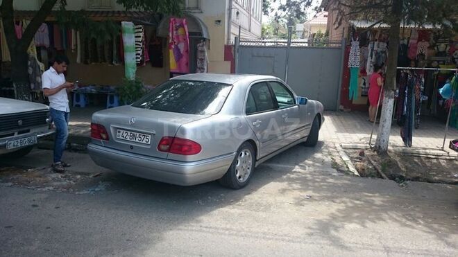 Mercedes E 230 1997, 247,000 km - 2.3 l - Lənkəran