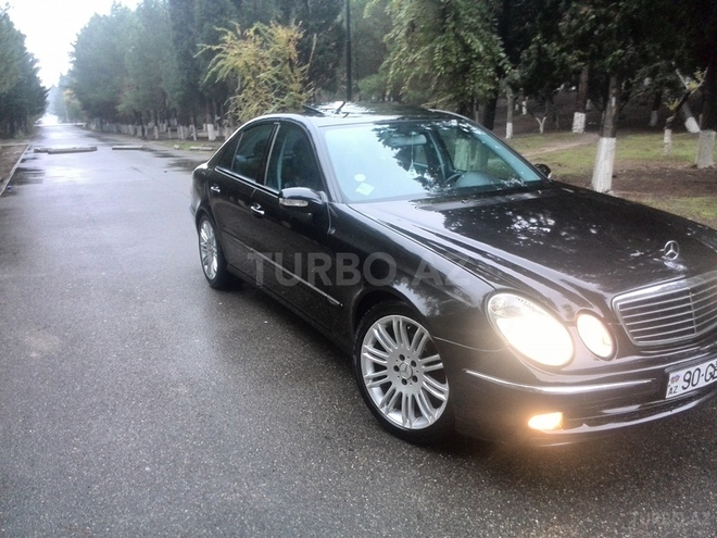 Mercedes E 240 2004, 180,000 km - 2.6 l - Sumqayıt