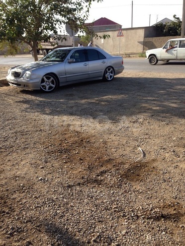 Mercedes E 240 1999, 165,000 km - 2.4 л - Bakı