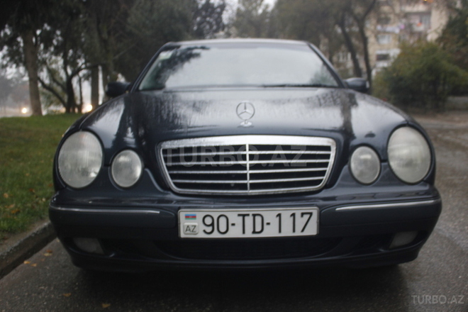 Mercedes E 220 2000, 230,000 km - 2.2 л - Bakı