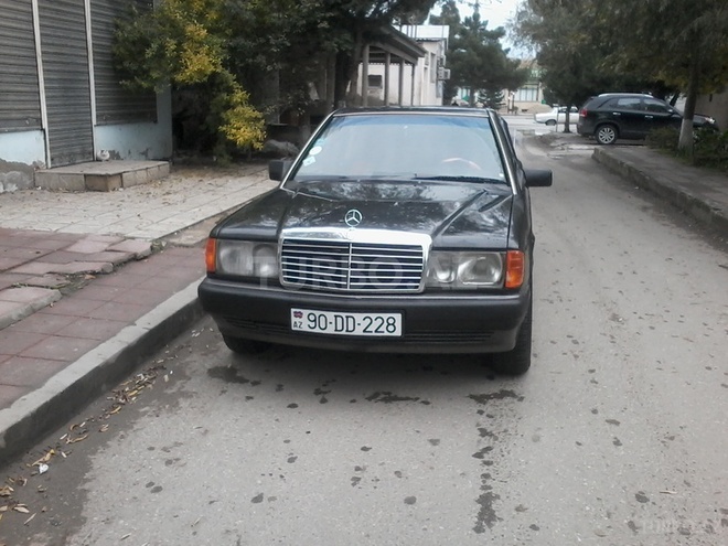 Mercedes 190 1990, 285,000 km - 2.0 l - Sumqayıt