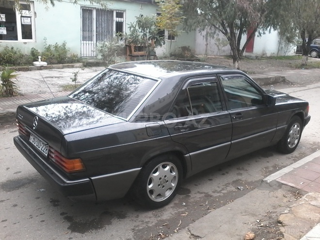 Mercedes 190 1990, 285,000 km - 2.0 l - Sumqayıt