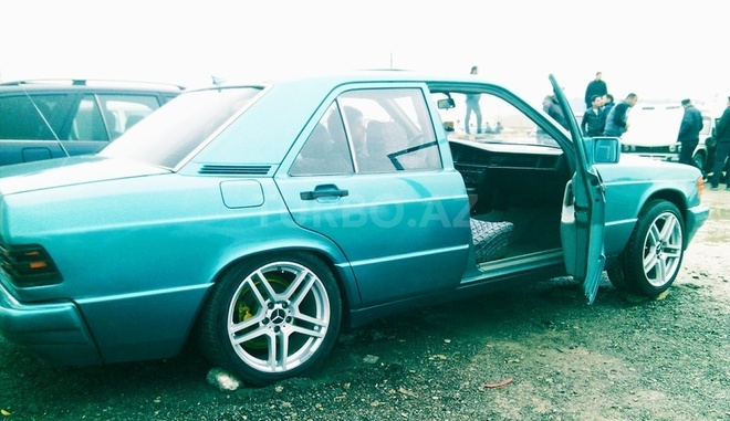 Mercedes 190 1990, 240,000 km - 0.2 л - Bakı