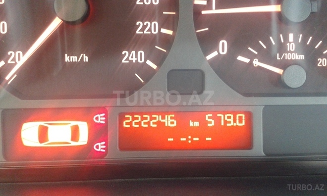 BMW 320 2000, 222,000 km - 2.0 l - Bakı