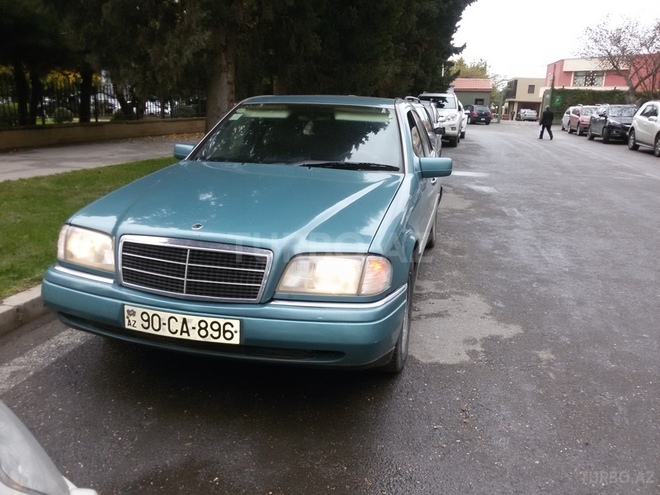 Mercedes C 220 1995, 230,000 km - 2.2 л - Bakı