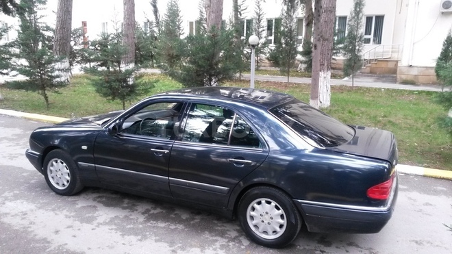 Mercedes E 200 1997, 140,000 km - 2.0 l - Sumqayıt