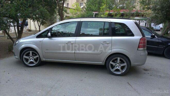 Opel Zafira 2008, 165,000 km - 1.8 l - Bakı