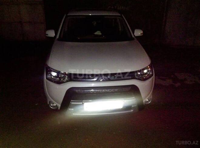 Mitsubishi Outlander 2014, 18,000 km - 2.4 l - Bakı
