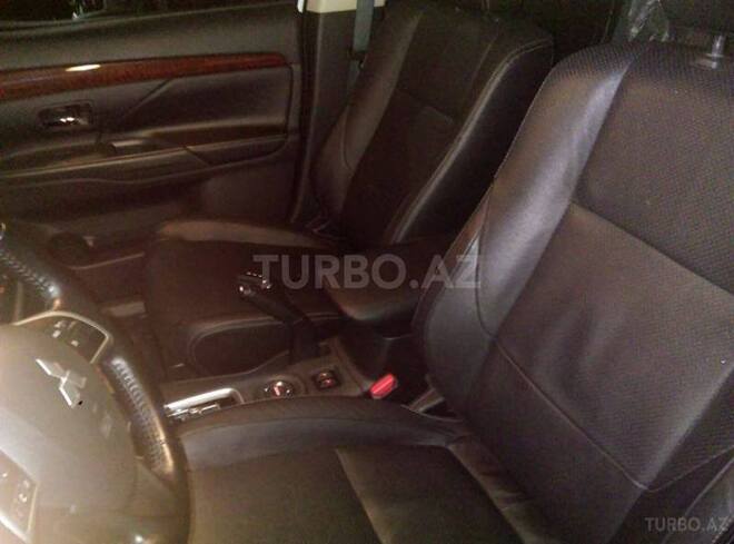 Mitsubishi Outlander 2014, 18,000 km - 2.4 l - Bakı