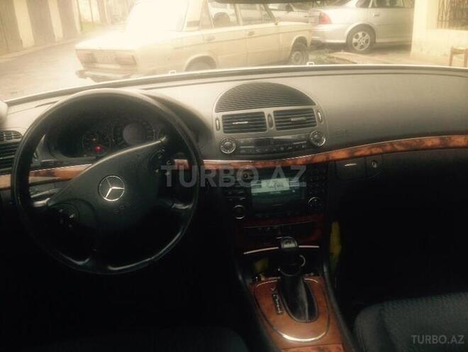Mercedes E 220 2002, 170,000 km - 2.2 l - Bakı