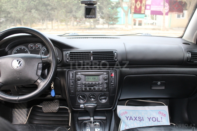 Volkswagen Passat 2001, 185,000 km - 1.8 л - Bakı